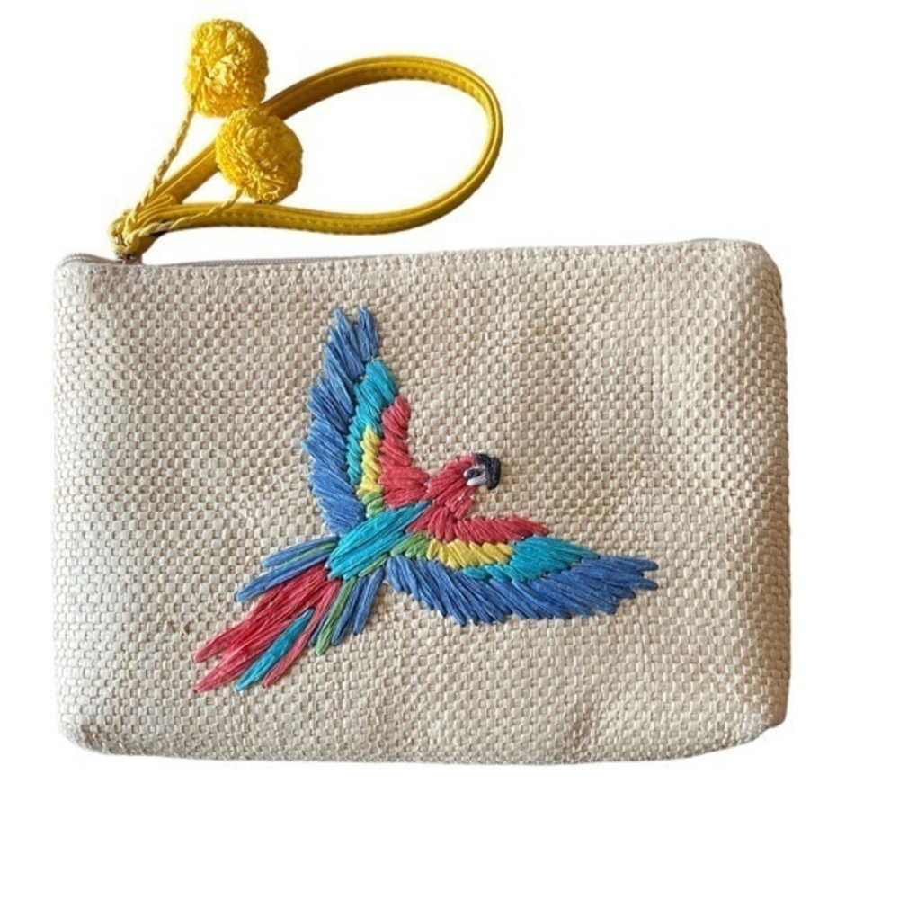 Colette by Colette Hayman Parrot‎ Woven Clutch Wristlet Vacation Resort Beach